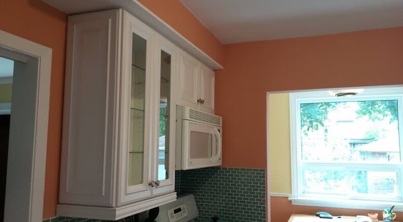 Cost of kitchen and kitchen cabinets painting